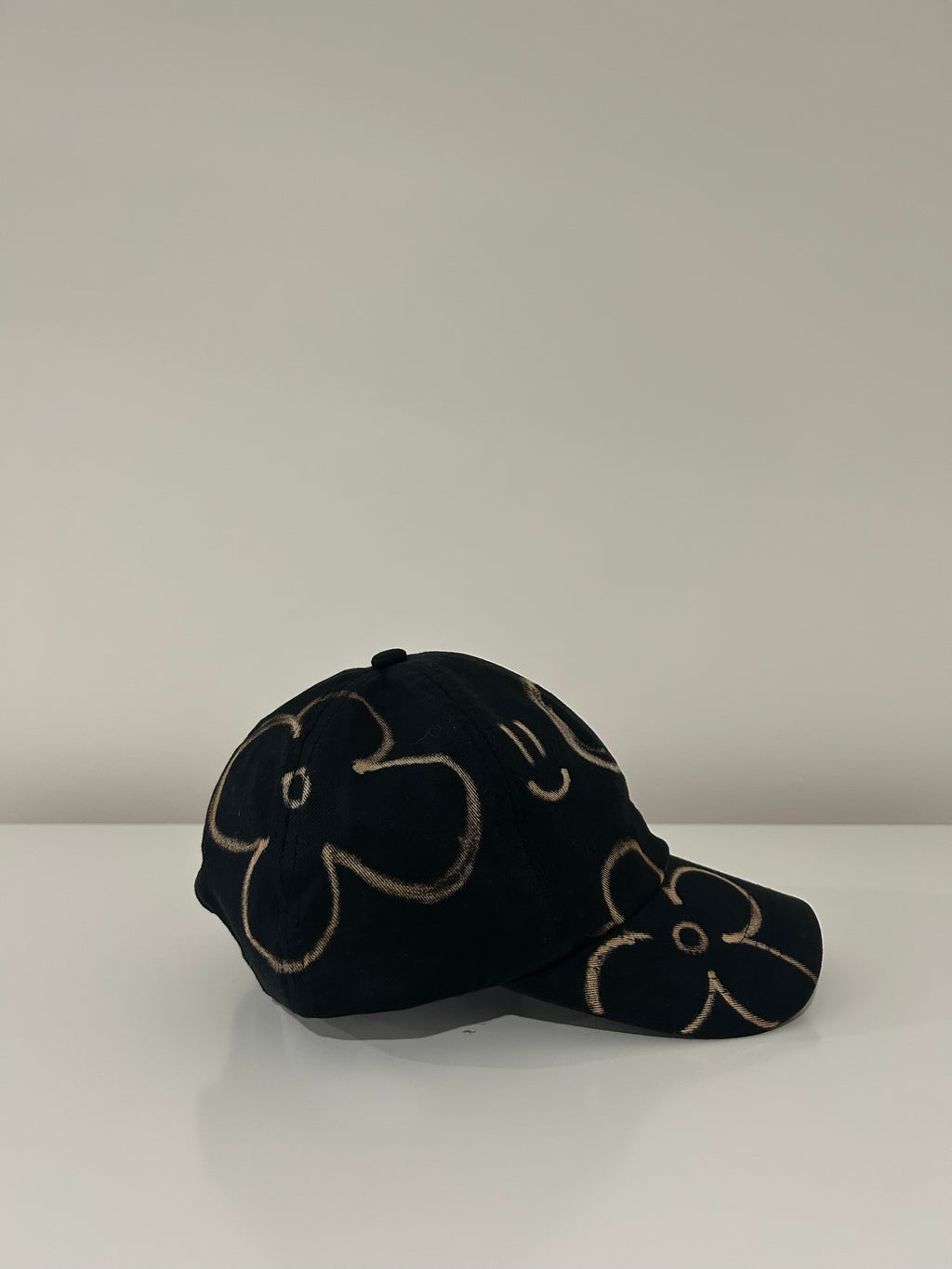 black smile more cap